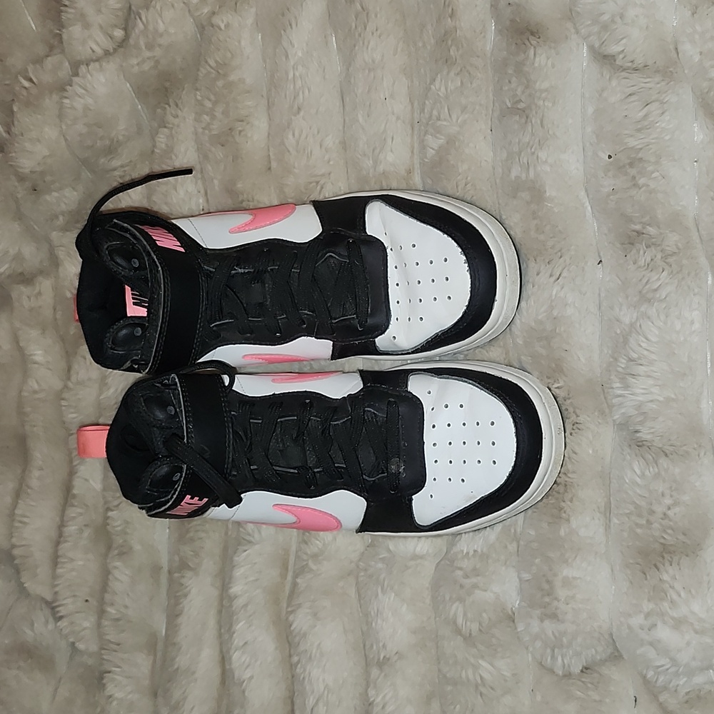 Nike Women's Black and Pink High-Top Sneakers - Picture 2 of 4